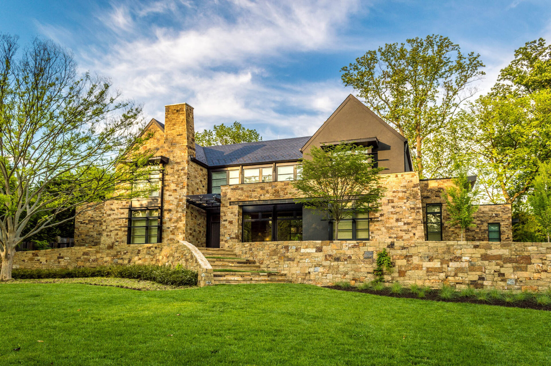 Retaining walls and architectural stonework